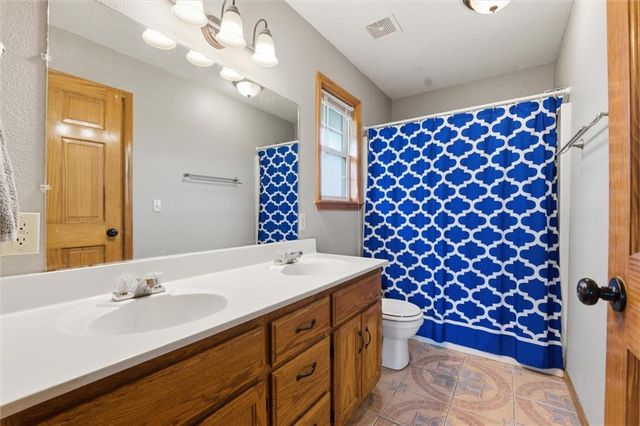 531 S Truman Road, Archie, MO 64725