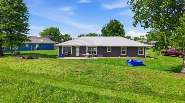 531 S Truman Road, Archie, MO 64725