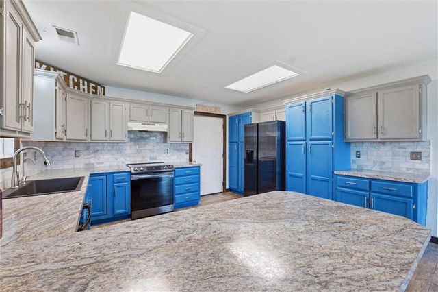 531 S Truman Road, Archie, MO 64725