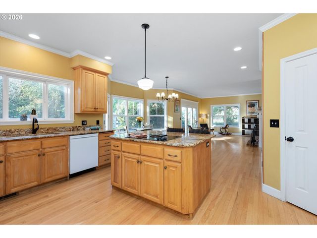 12247 S Casto Rd, Oregon City, OR 97045