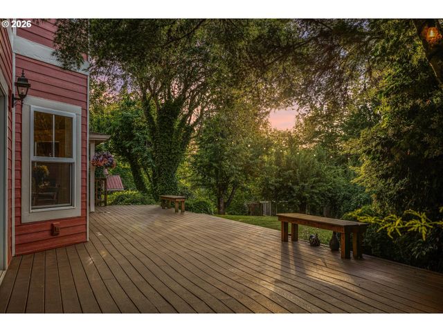 12247 S Casto Rd, Oregon City, OR 97045