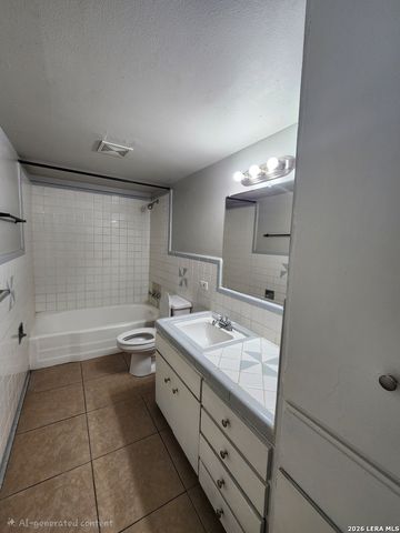 615 Vance Jackson Rd Apt 204, San Antonio, TX 78201