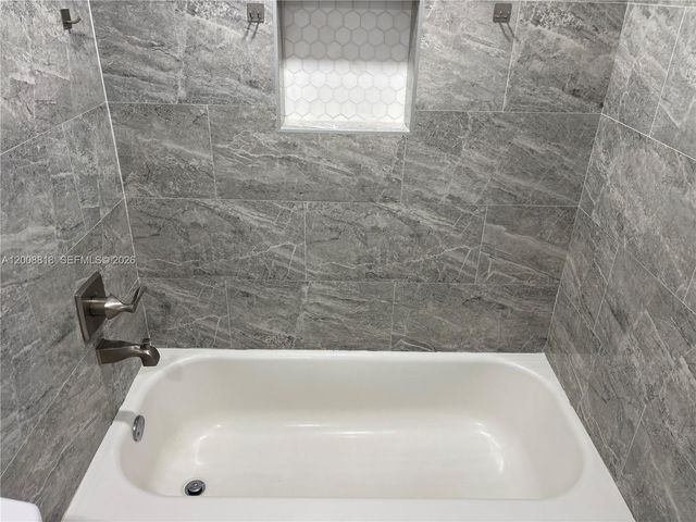 13170 SW 66 1810B, Miami, FL 33183