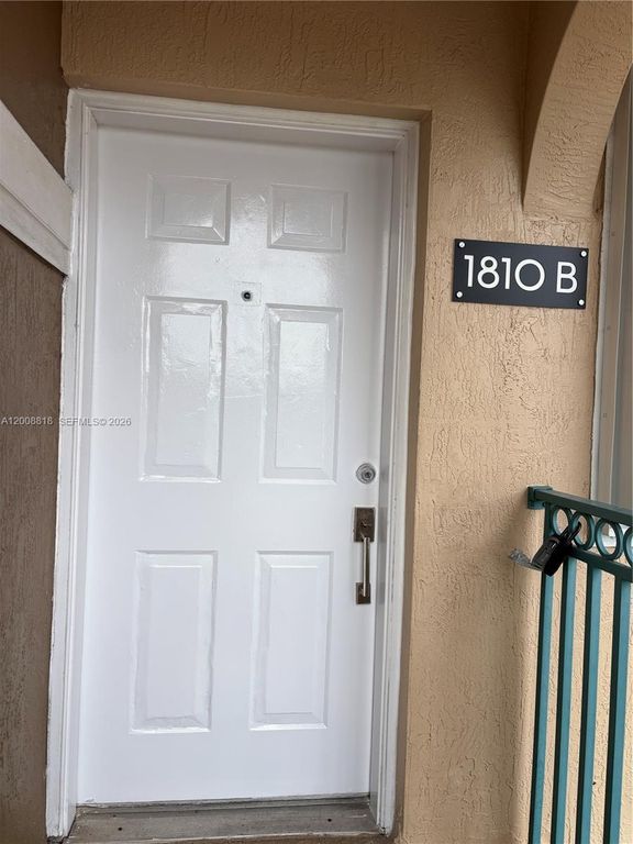 13170 SW 66 1810B, Miami, FL 33183