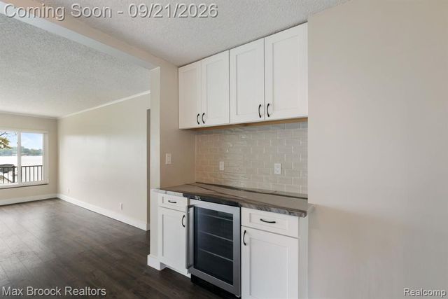 4151 Bluebird Drive, Commerce Twp, MI 48382