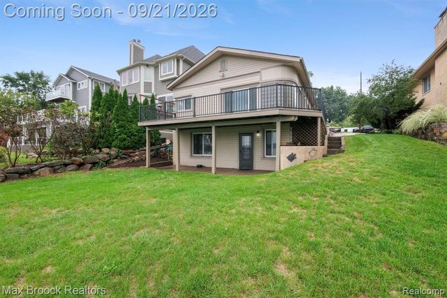 4151 Bluebird Drive, Commerce Twp, MI 48382
