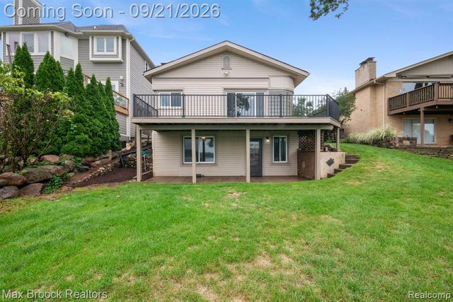 4151 Bluebird Drive, Commerce Twp, MI 48382