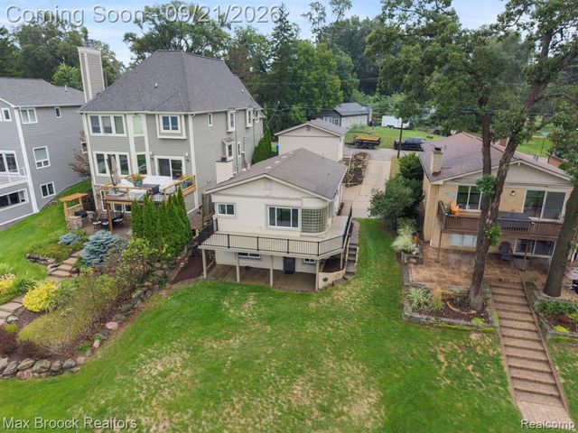 4151 Bluebird Drive, Commerce Twp, MI 48382