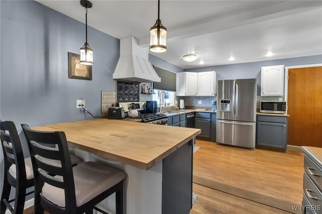 65 Sweet Briar Road, Tonawanda, NY 14150