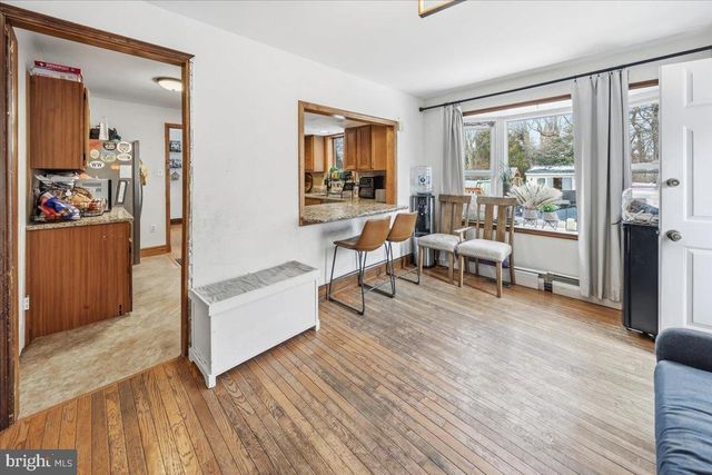 2414 CHURCH RD, Cinnaminson, NJ 08077