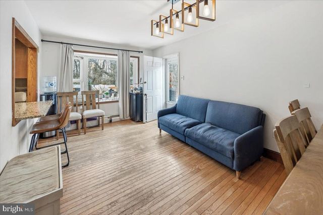 2414 CHURCH RD, Cinnaminson, NJ 08077