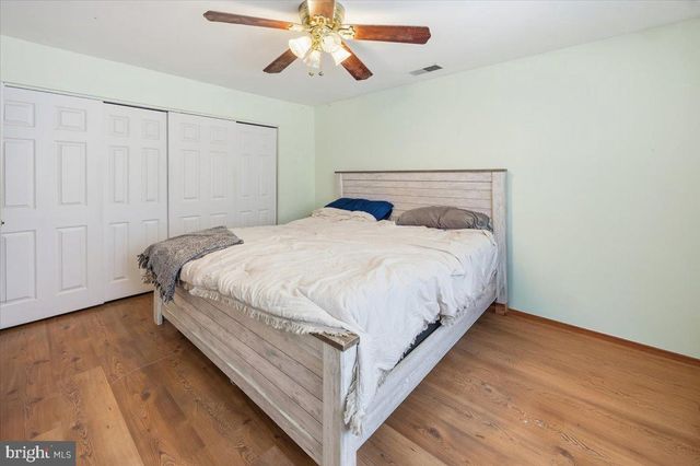 2414 CHURCH RD, Cinnaminson, NJ 08077