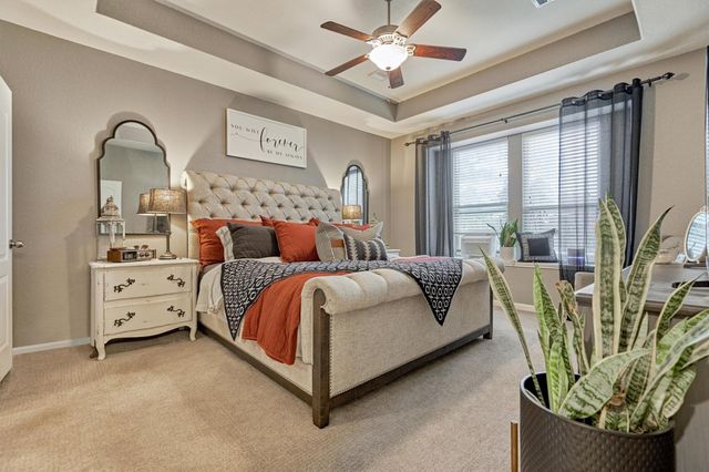 204 Forest Peak Way, Montgomery, TX 77316