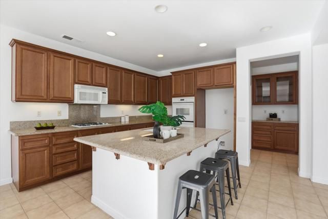 835 Settlers Ct., San Marcos, CA 92069