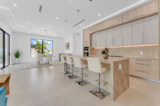 235 NE 11th Street, Delray Beach, FL 33444