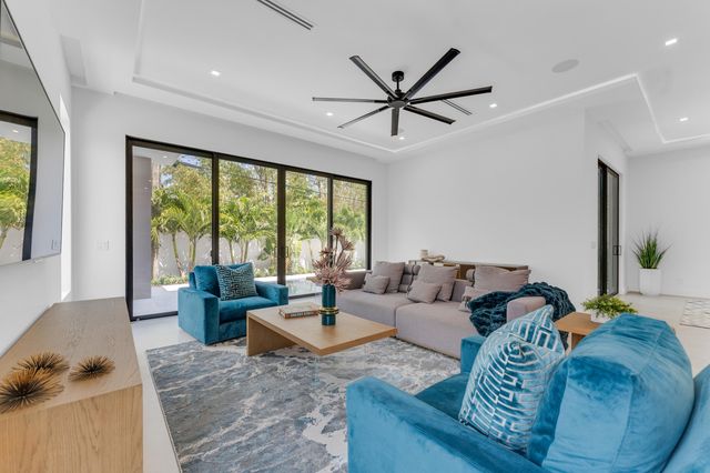 235 NE 11th Street, Delray Beach, FL 33444