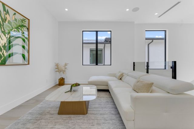 235 NE 11th Street, Delray Beach, FL 33444