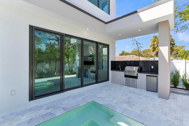 235 NE 11th Street, Delray Beach, FL 33444