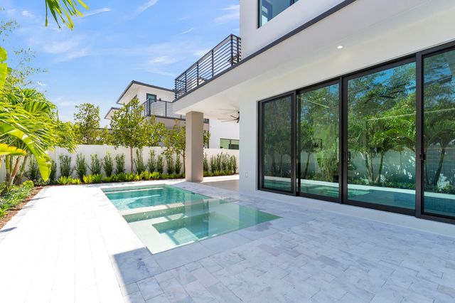 235 NE 11th Street, Delray Beach, FL 33444