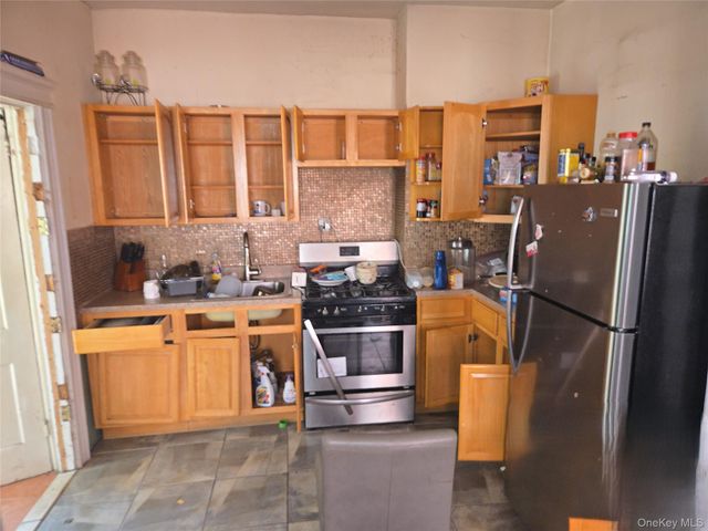 580 Chester Street, Brooklyn, NY 11212