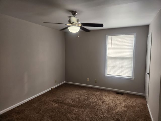 118 Cunningham Pl, Clarksville, TN 37042