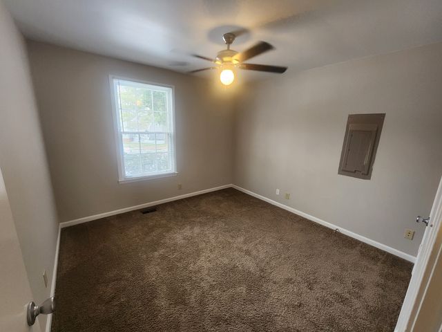 118 Cunningham Pl, Clarksville, TN 37042