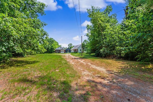 540 Mountain Road, Concord, NH 03301