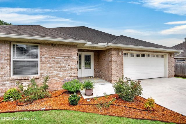 9827 Kalae Street, Diamondhead, MS 39525