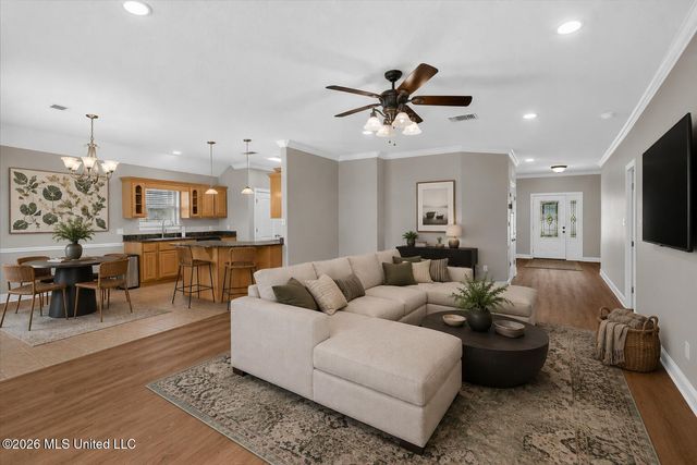 9827 Kalae Street, Diamondhead, MS 39525