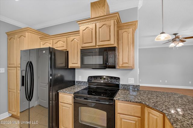 9827 Kalae Street, Diamondhead, MS 39525