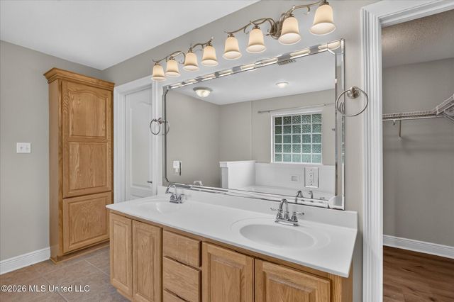 9827 Kalae Street, Diamondhead, MS 39525