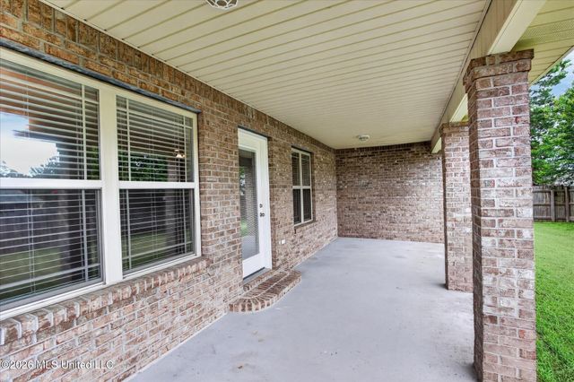 9827 Kalae Street, Diamondhead, MS 39525