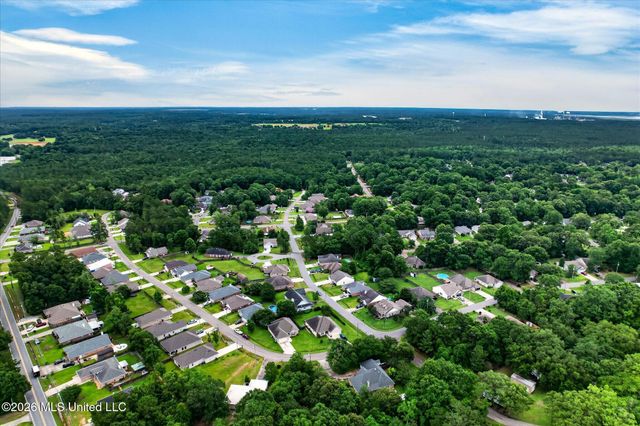 9827 Kalae Street, Diamondhead, MS 39525
