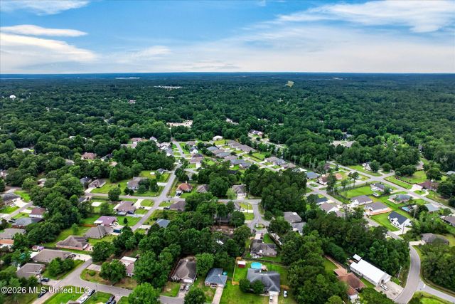 9827 Kalae Street, Diamondhead, MS 39525