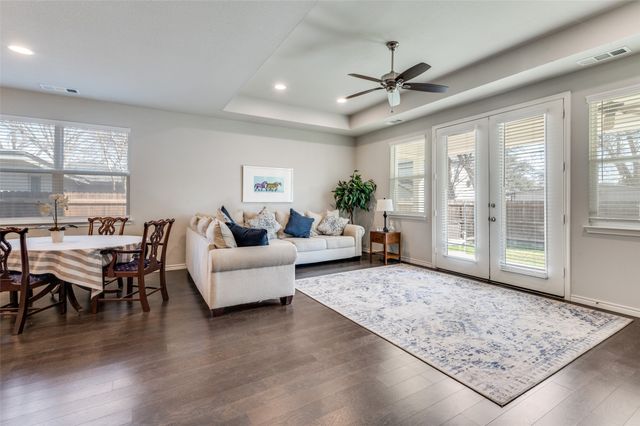 5857 Coleman Street, Westworth Village, TX 76114