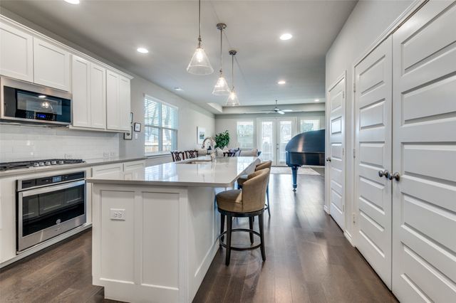 5857 Coleman Street, Westworth Village, TX 76114