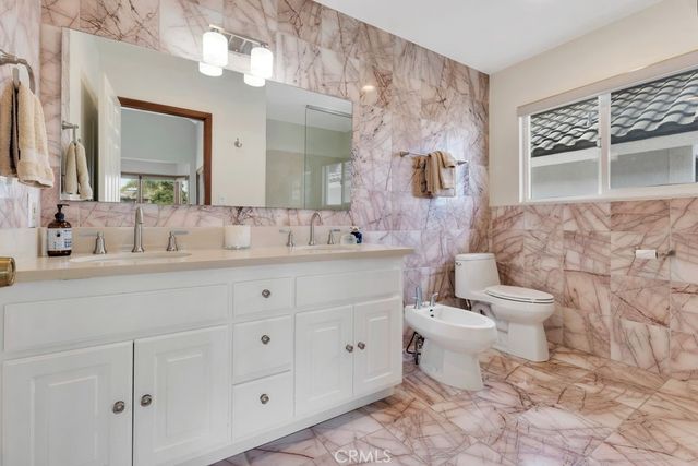 2320 Jamestown Lane, Oxnard, CA 93035