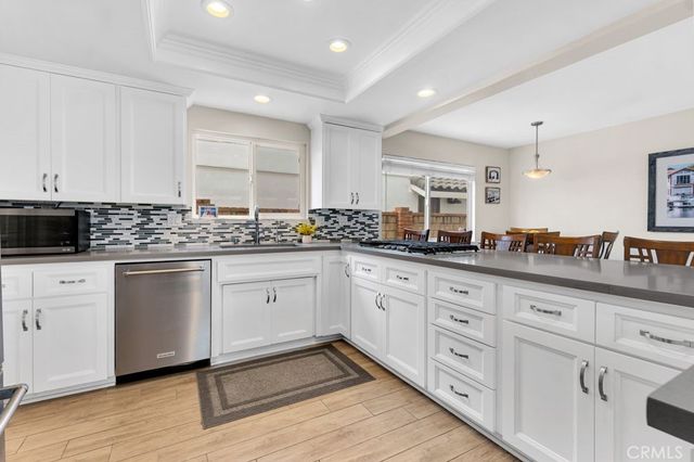 2320 Jamestown Lane, Oxnard, CA 93035