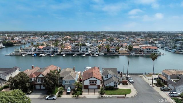2320 Jamestown Lane, Oxnard, CA 93035