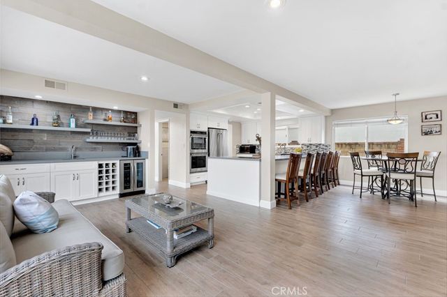 2320 Jamestown Lane, Oxnard, CA 93035