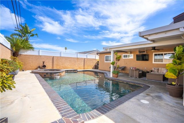 4611 Myra, Cypress, CA 90630