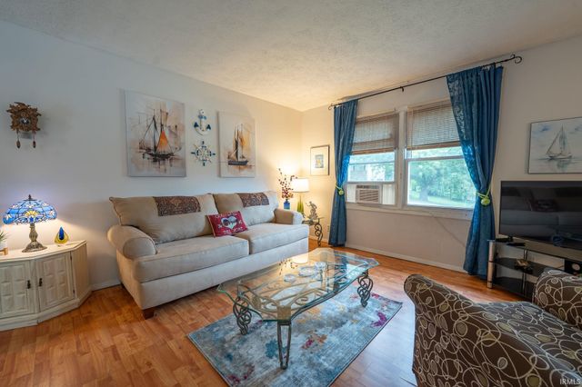 315 N Chandler Drive, Ellettsville, IN 47429