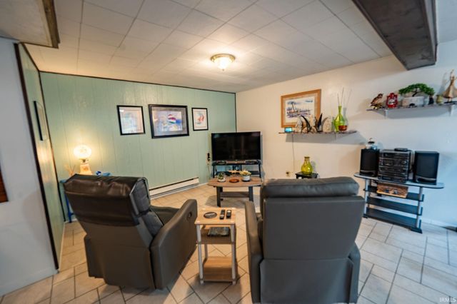 315 N Chandler Drive, Ellettsville, IN 47429