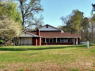 8106 Mount Holly Road, Charlotte, NC 28214