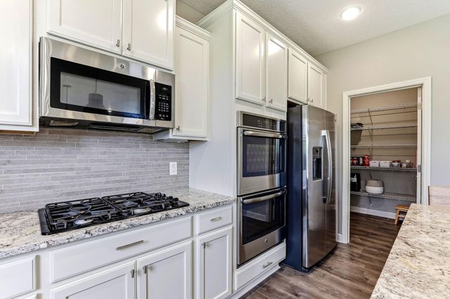 4848 Ashton Curve, Woodbury, MN 55129