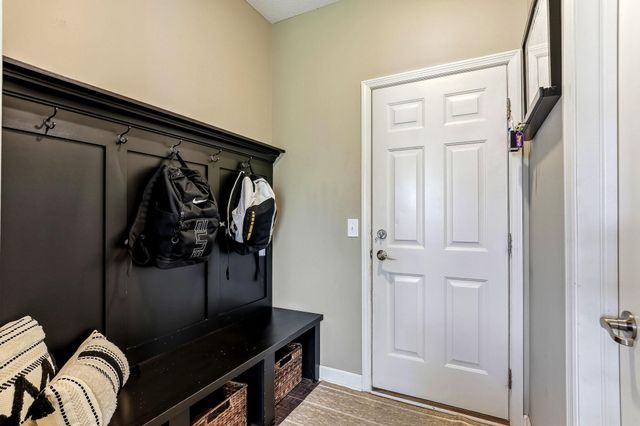 4848 Ashton Curve, Woodbury, MN 55129