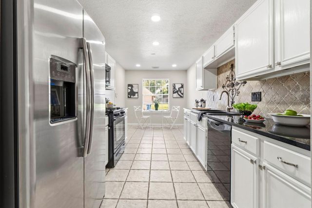 19727 Waverly Park Lane, Spring, TX 77379