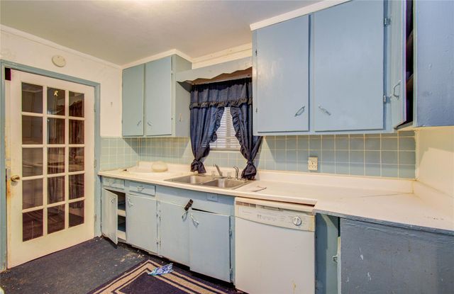 5007 Edfield Street, Houston, TX 77033