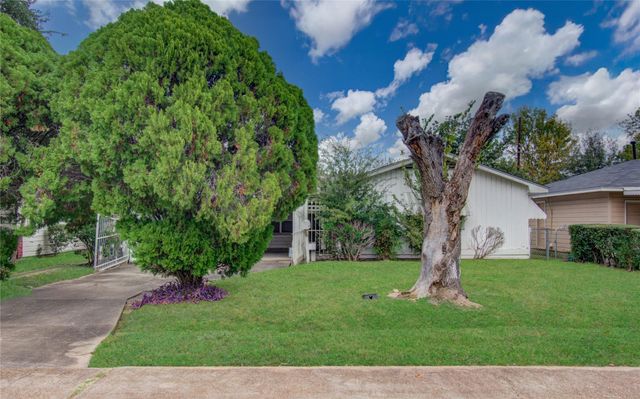 5007 Edfield Street, Houston, TX 77033