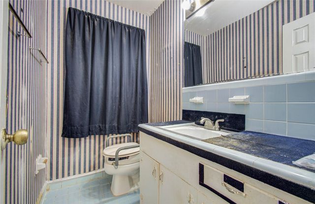 5007 Edfield Street, Houston, TX 77033